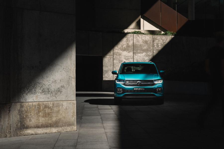  Volkswagen T-Cross R-Line 2020 года  (AU) (фото 2 из 41)